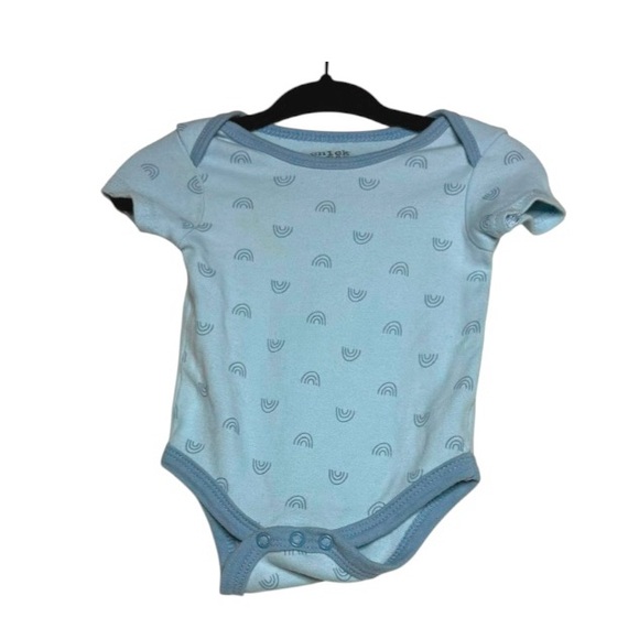 Chick Pea 3-6 Months Blue Rainbow Print onesie - Picture 1 of 7